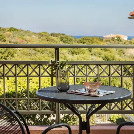 Crystal Palace - Luce Hotel