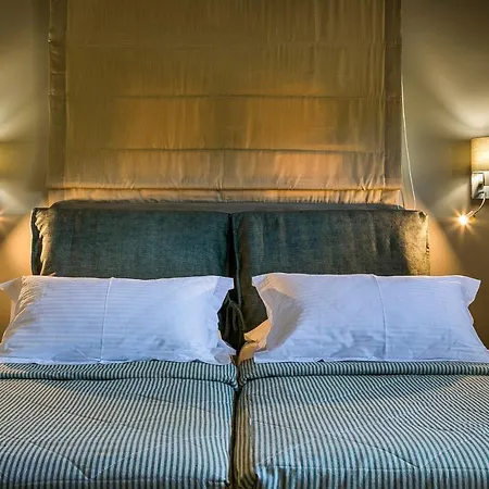 Crystal Palace - Luce *