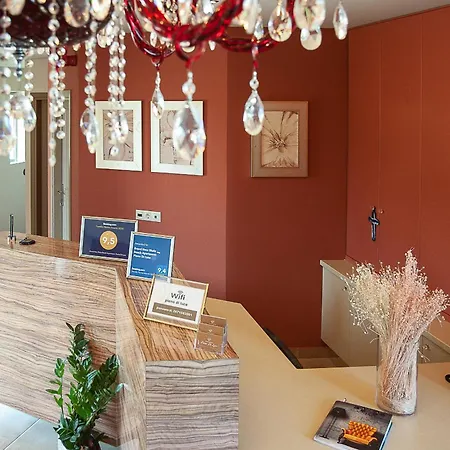 Crystal Palace - Luce *