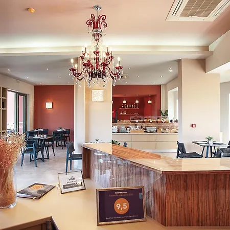 Crystal Palace - Luce Skala (Kefalonia)