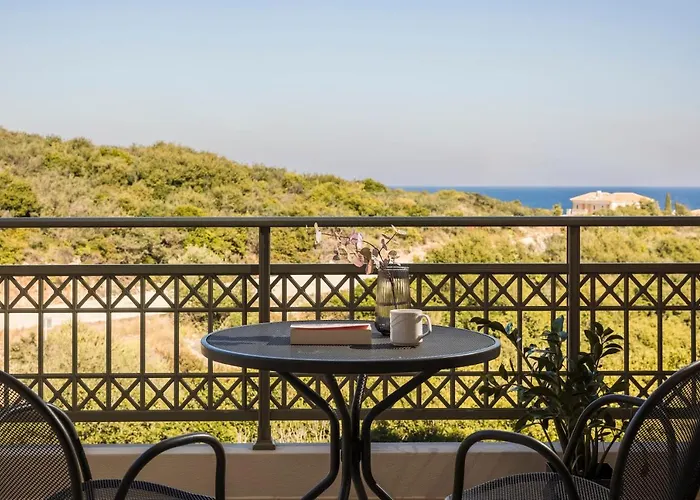 Crystal Palace - Luce Hotell *